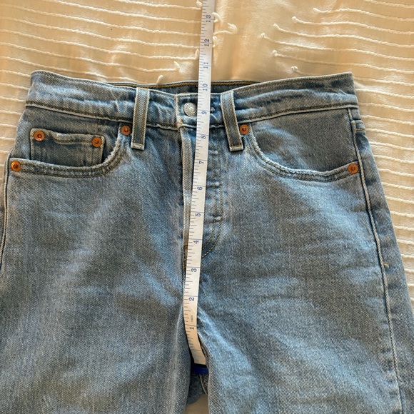 Levi's Wedgie Icon Jeans Tango Talks Light Wash - Picture 4 of 4